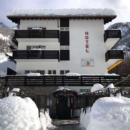 B&B Matterhorn Golf Randa Eksteriør bilde