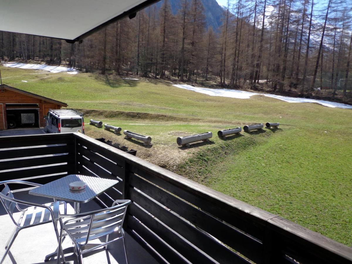 B&B Matterhorn Golf Randa Eksteriør bilde