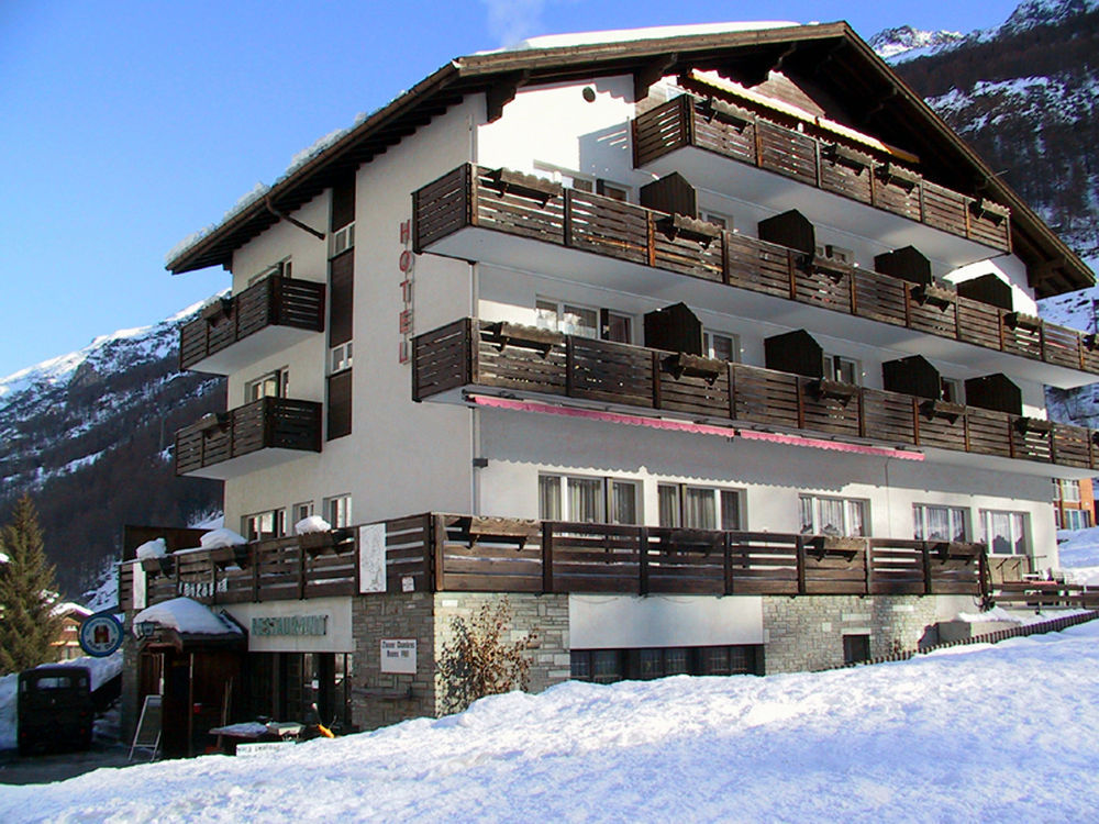 B&B Matterhorn Golf Randa Eksteriør bilde