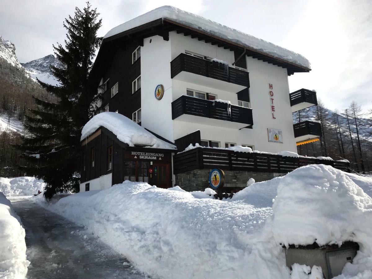 B&B Matterhorn Golf Randa Eksteriør bilde