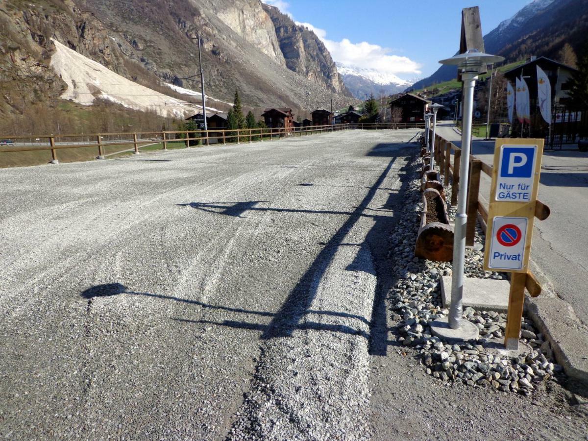 B&B Matterhorn Golf Randa Eksteriør bilde
